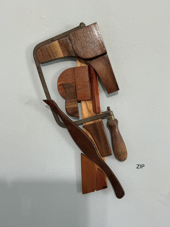 Zip WallHanging Mixed Wood